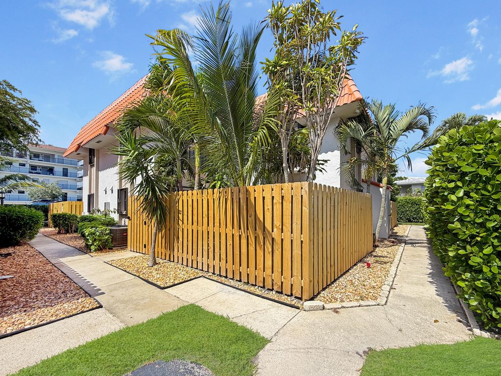 1251 S Federal Highway 114, Boca Raton, FL 33432