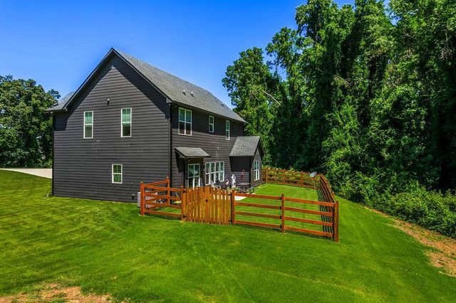 24 Plantation Oaks Drive, Rockmart, GA 30153