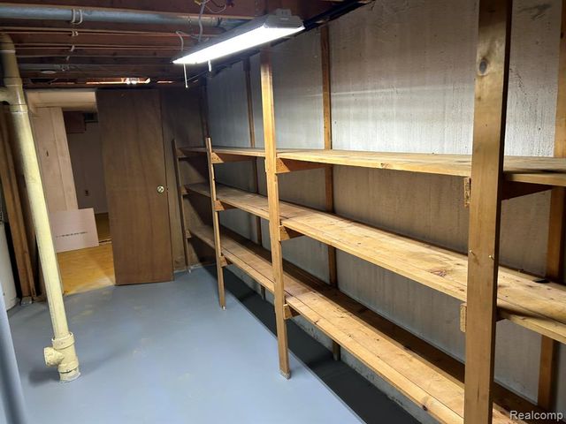 438 Lockmoor Court 18, Grand Blanc, MI 48439