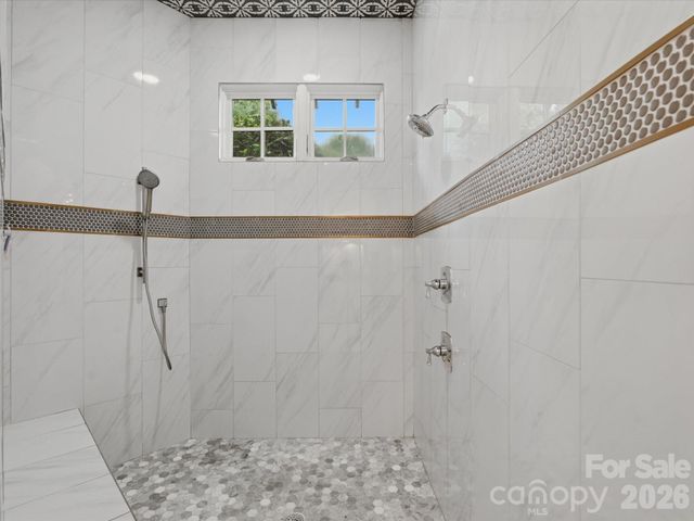200 Oakmont Lane, Waxhaw, NC 28173