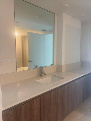 1025 92 St 502, Bay Harbor Islands, FL 33154