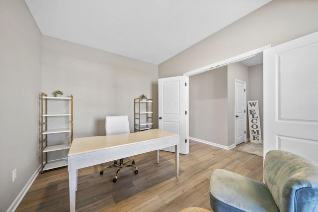 62 Sienna Glenn Drive, Lewis Center, OH 43035