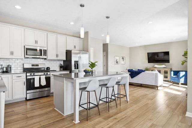 62 Sienna Glenn Drive, Lewis Center, OH 43035