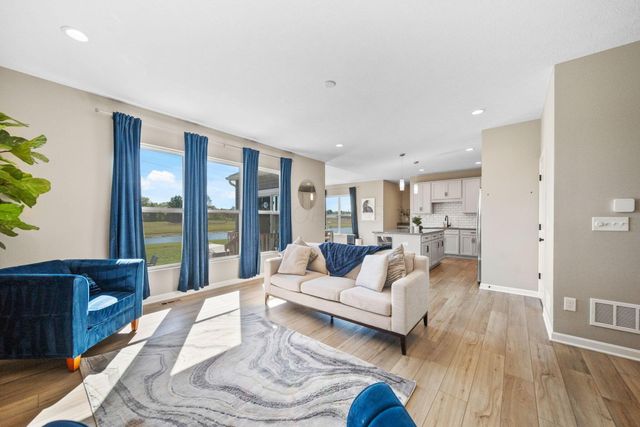 62 Sienna Glenn Drive, Lewis Center, OH 43035