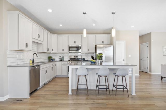 62 Sienna Glenn Drive, Lewis Center, OH 43035