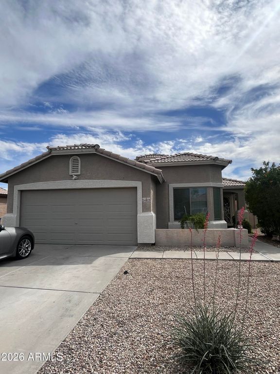 Image 1 of property listing at 24819 W WAYLAND Drive, Buckeye, AZ 85326