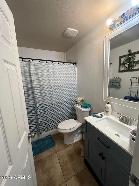 Image 13 of property listing at 24819 W WAYLAND Drive, Buckeye, AZ 85326