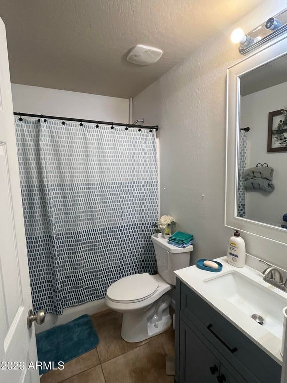 Image 14 of property listing at 24819 W WAYLAND Drive, Buckeye, AZ 85326