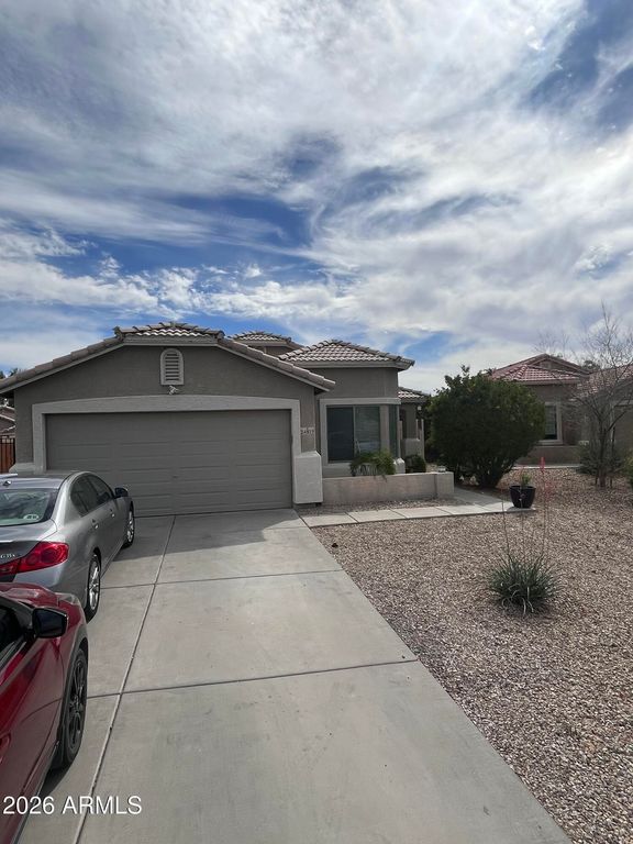 Image 2 of property listing at 24819 W WAYLAND Drive, Buckeye, AZ 85326