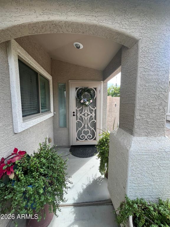 Image 5 of property listing at 24819 W WAYLAND Drive, Buckeye, AZ 85326