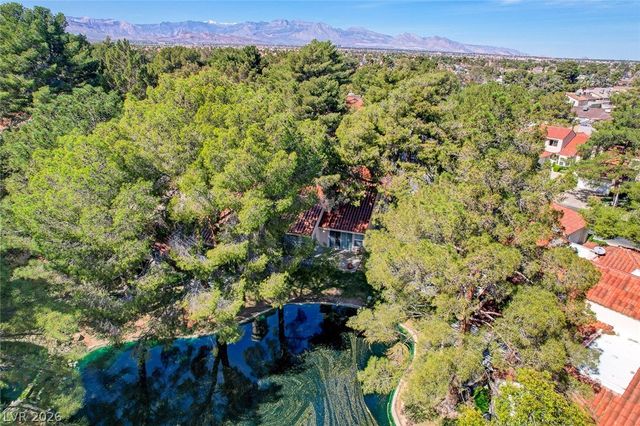 6987 Emerald Springs Lane, Las Vegas, NV 89113