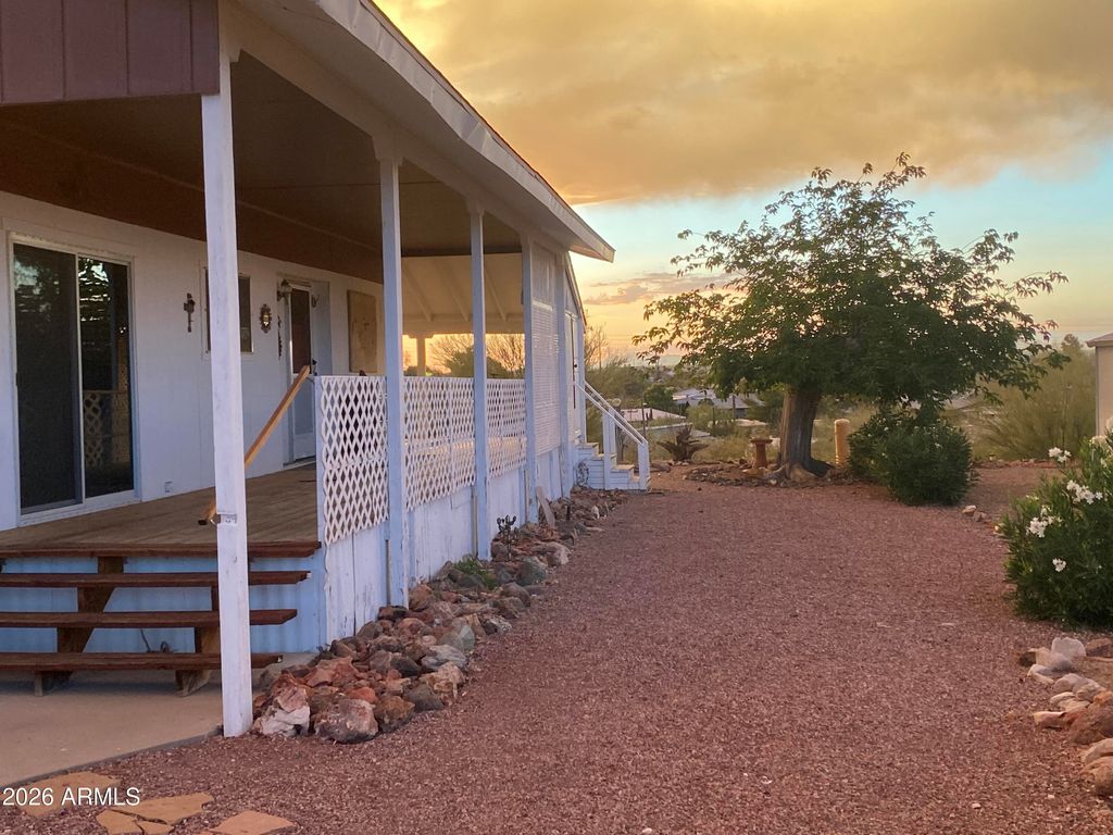 Image 10 of property listing at 1855 W WICKENBURG Way 133, Wickenburg, AZ 85390