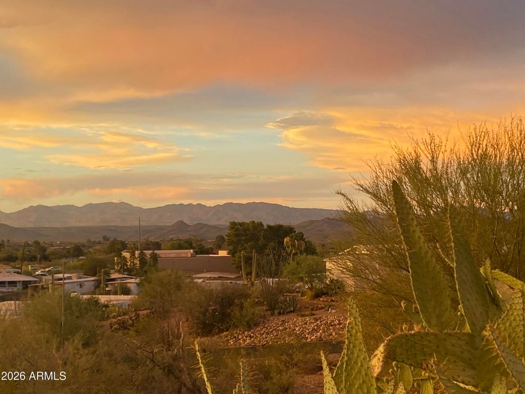 Image 2 of property listing at 1855 W WICKENBURG Way 133, Wickenburg, AZ 85390