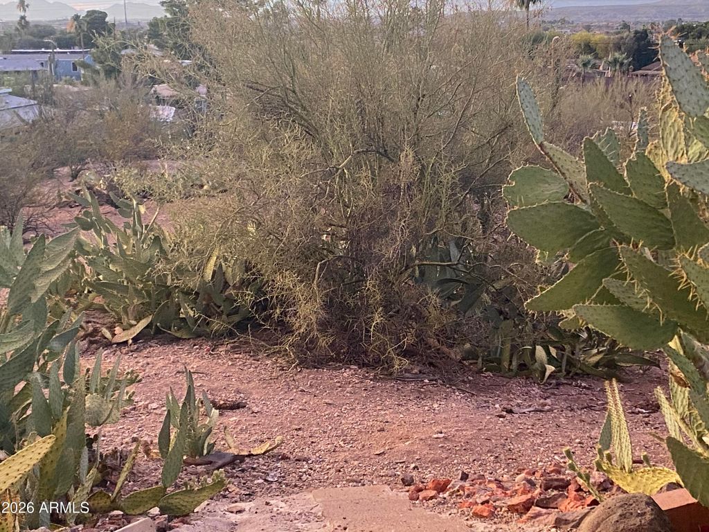 Image 7 of property listing at 1855 W WICKENBURG Way 133, Wickenburg, AZ 85390