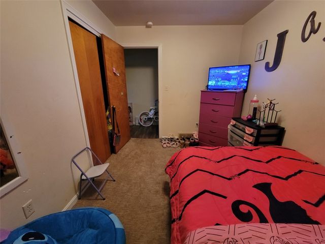 1410 W 40TH Street, Erie, PA 16509