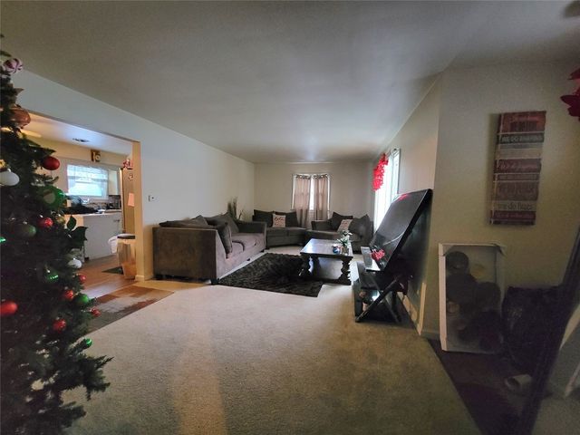 1410 W 40TH Street, Erie, PA 16509