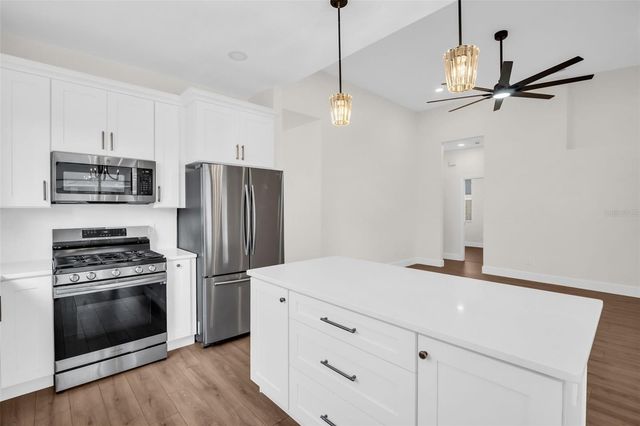 10323 GOLDENBROOK WAY, Tampa, FL 33647