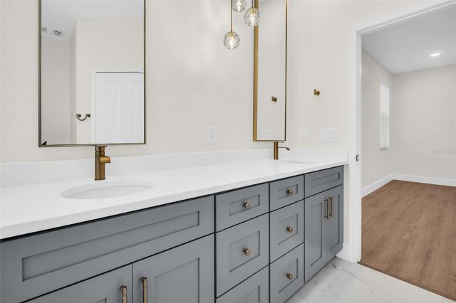 10323 GOLDENBROOK WAY, Tampa, FL 33647