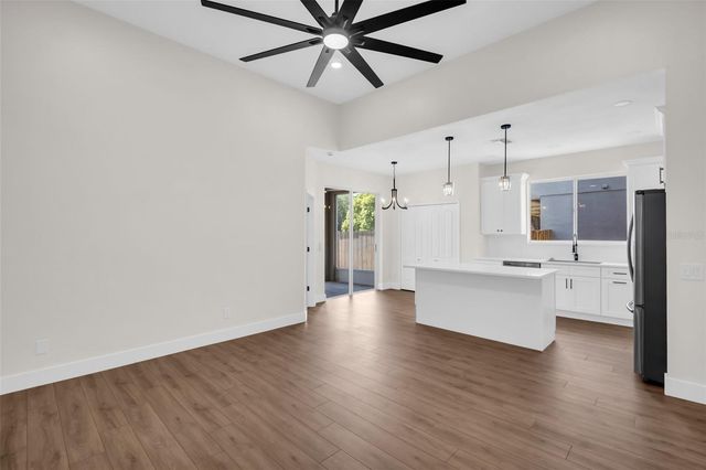 10323 GOLDENBROOK WAY, Tampa, FL 33647