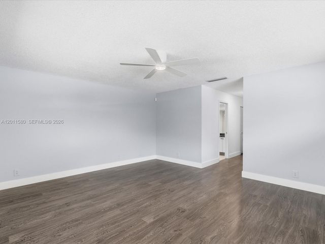 110 Dunwoody Ln 16-88, Hollywood, FL 33021