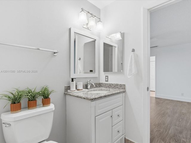110 Dunwoody Ln 16-88, Hollywood, FL 33021
