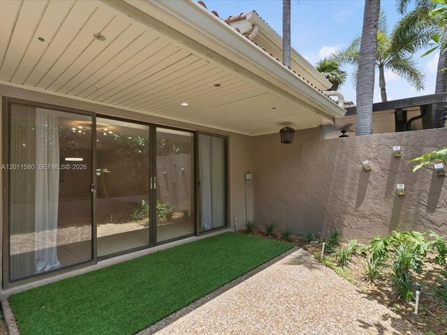 110 Dunwoody Ln 16-88, Hollywood, FL 33021