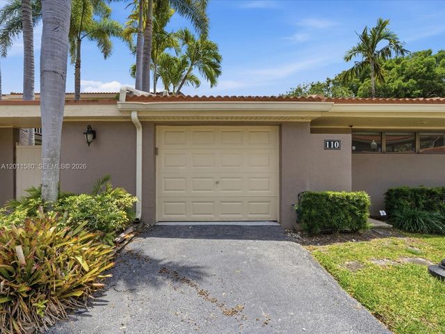 110 Dunwoody Ln 16-88, Hollywood, FL 33021