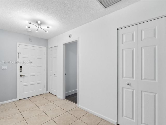 110 Dunwoody Ln 16-88, Hollywood, FL 33021