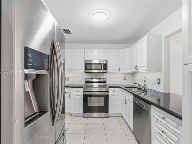 110 Dunwoody Ln 16-88, Hollywood, FL 33021