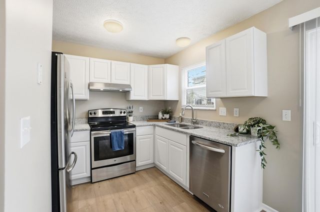 1005 Syracuse Lane, 5D, Westerville, OH 43081