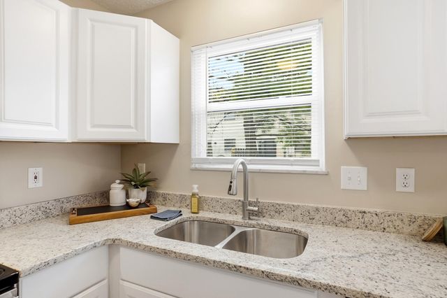 1005 Syracuse Lane, 5D, Westerville, OH 43081