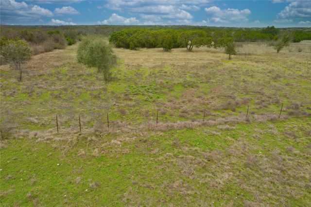 5025 County Road 200 RD, Liberty Hill, TX 78642