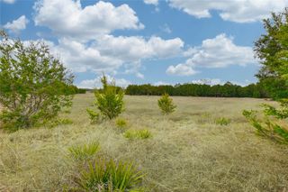 5025 County Road 200 RD, Liberty Hill, TX 78642