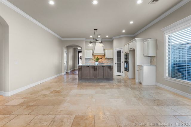 13155 S 68th East Avenue, Bixby, OK 74008