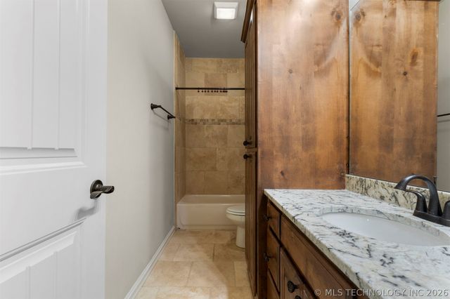 13155 S 68th East Avenue, Bixby, OK 74008