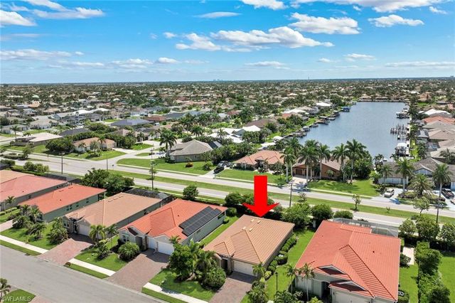 2899 Sunset Pointe CIR, Cape Coral, FL 33914