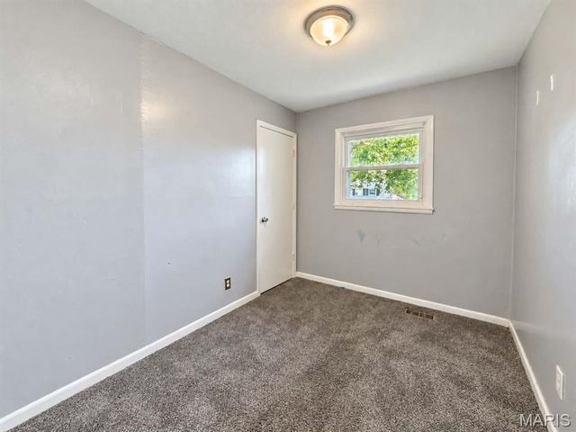 10431 Presley Road, St Louis, MO 63137