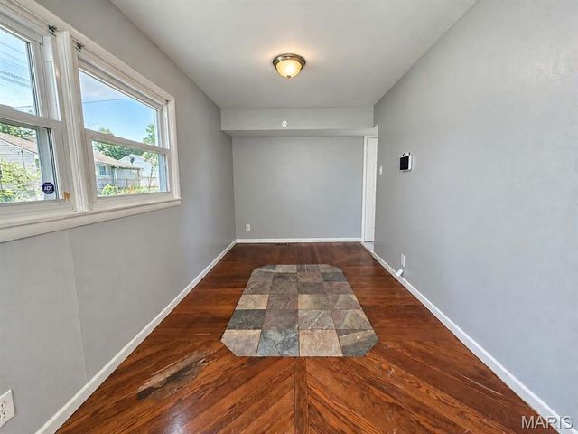 10431 Presley Road, St Louis, MO 63137