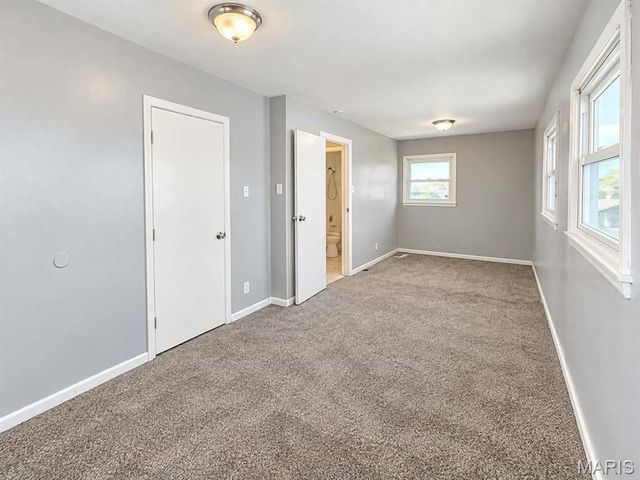 10431 Presley Road, St Louis, MO 63137