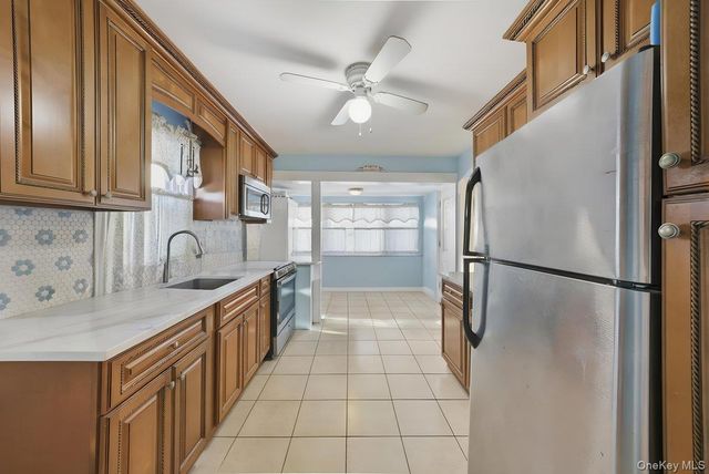 96 Gordon Street, Yonkers, NY 10701