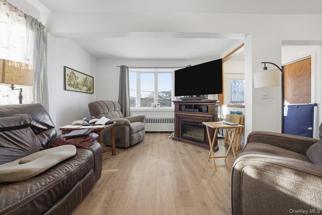 96 Gordon Street, Yonkers, NY 10701