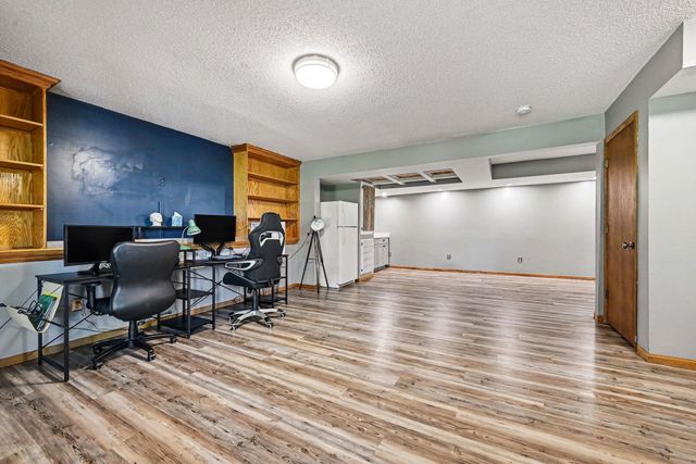 15455 University Avenue NE, Ham Lake, MN 55304