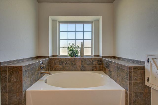 313 Dollina Drive, Norman, OK 73069