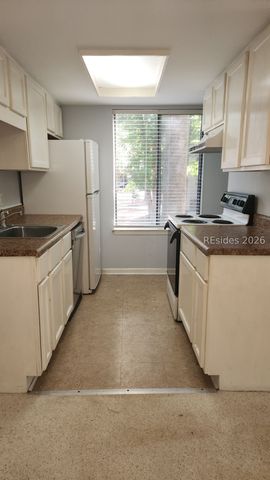 16 Three Mast Lane 16, Hilton Head Island, SC 29928