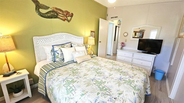 9122 KESTRAL CIRCLE, Englewood, FL 34224