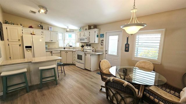 9122 KESTRAL CIRCLE, Englewood, FL 34224