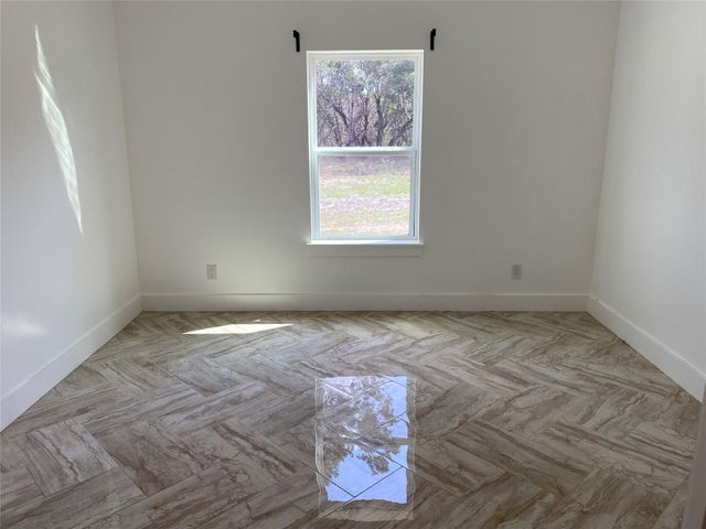 31 HEATHROW LN, Wimberley, TX 78676