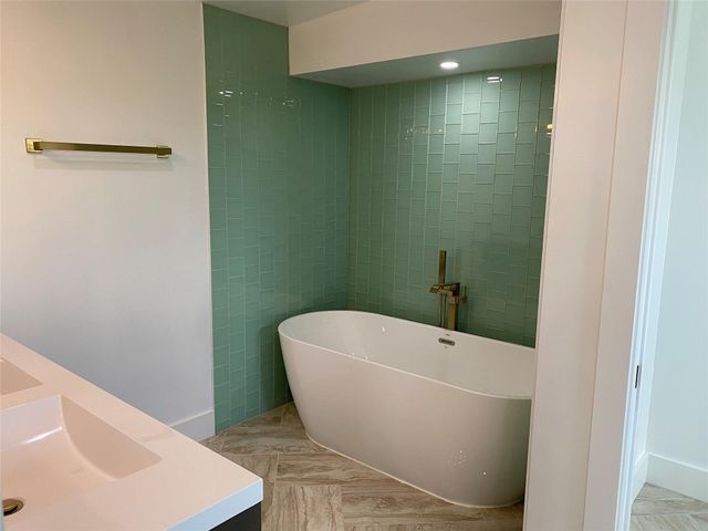 31 HEATHROW LN, Wimberley, TX 78676