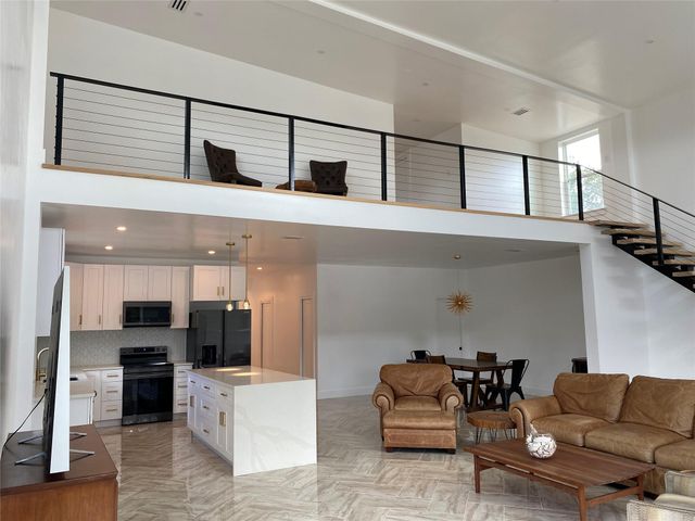 31 HEATHROW LN, Wimberley, TX 78676
