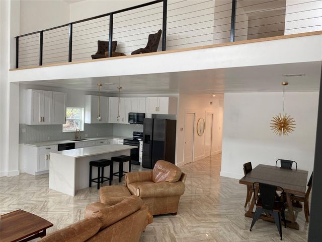 31 HEATHROW LN, Wimberley, TX 78676